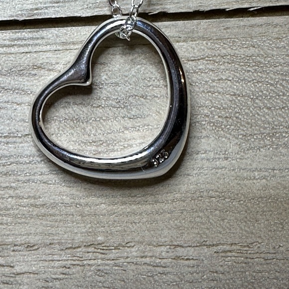 925 Silver Heart Necklace - Picture 4 of 6